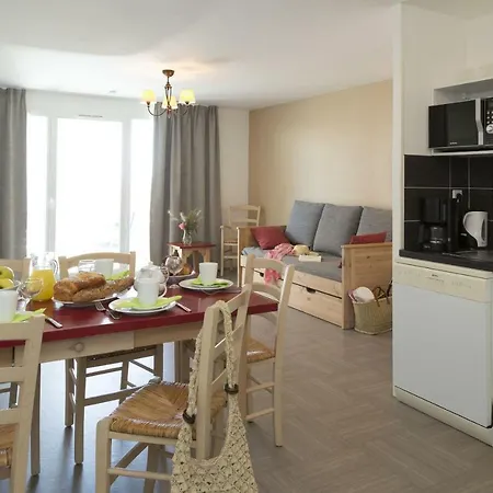 Odalys Domaine Des Roches Jaunes 3* Plougasnou